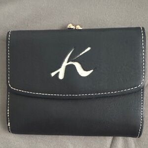 Kitamura Bifold Black Leather Women's Wallet with kisslock coin pouch on side